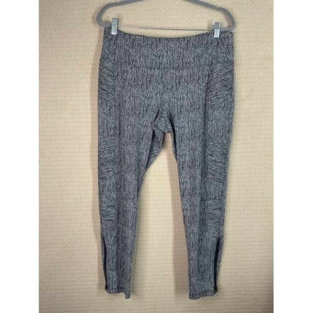 NWOT Athleta Black/White Delancey Skyline Textured Tight Women XL Vietnam